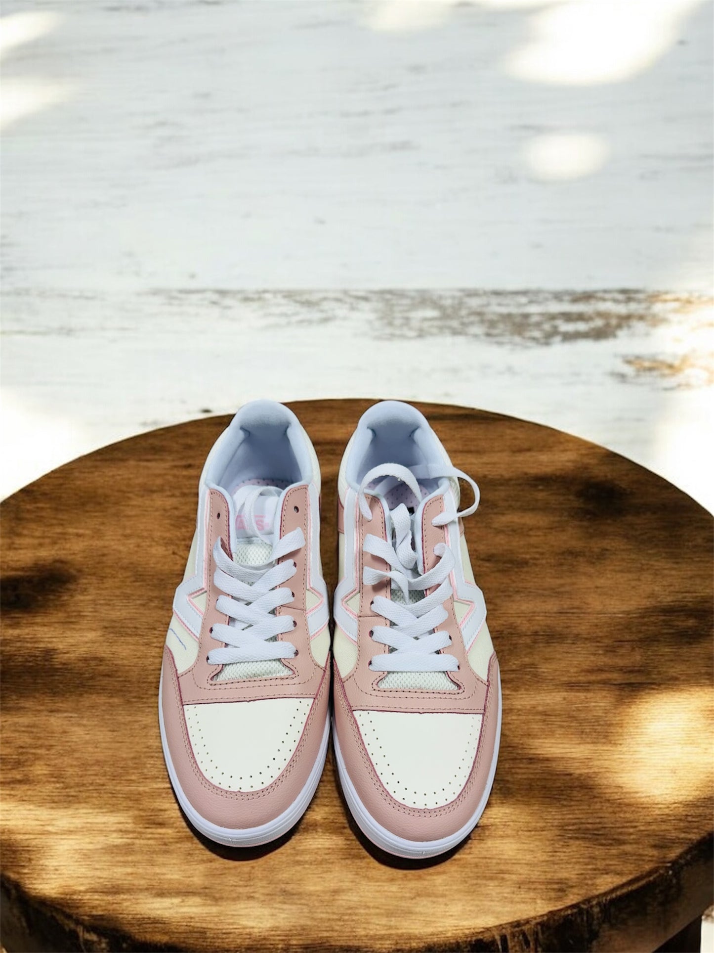 Vans Lowland CC Damen Sneakers in Rose/Creme Herstellernummer: VN000BWBBQL1 ( Letzte Stück)