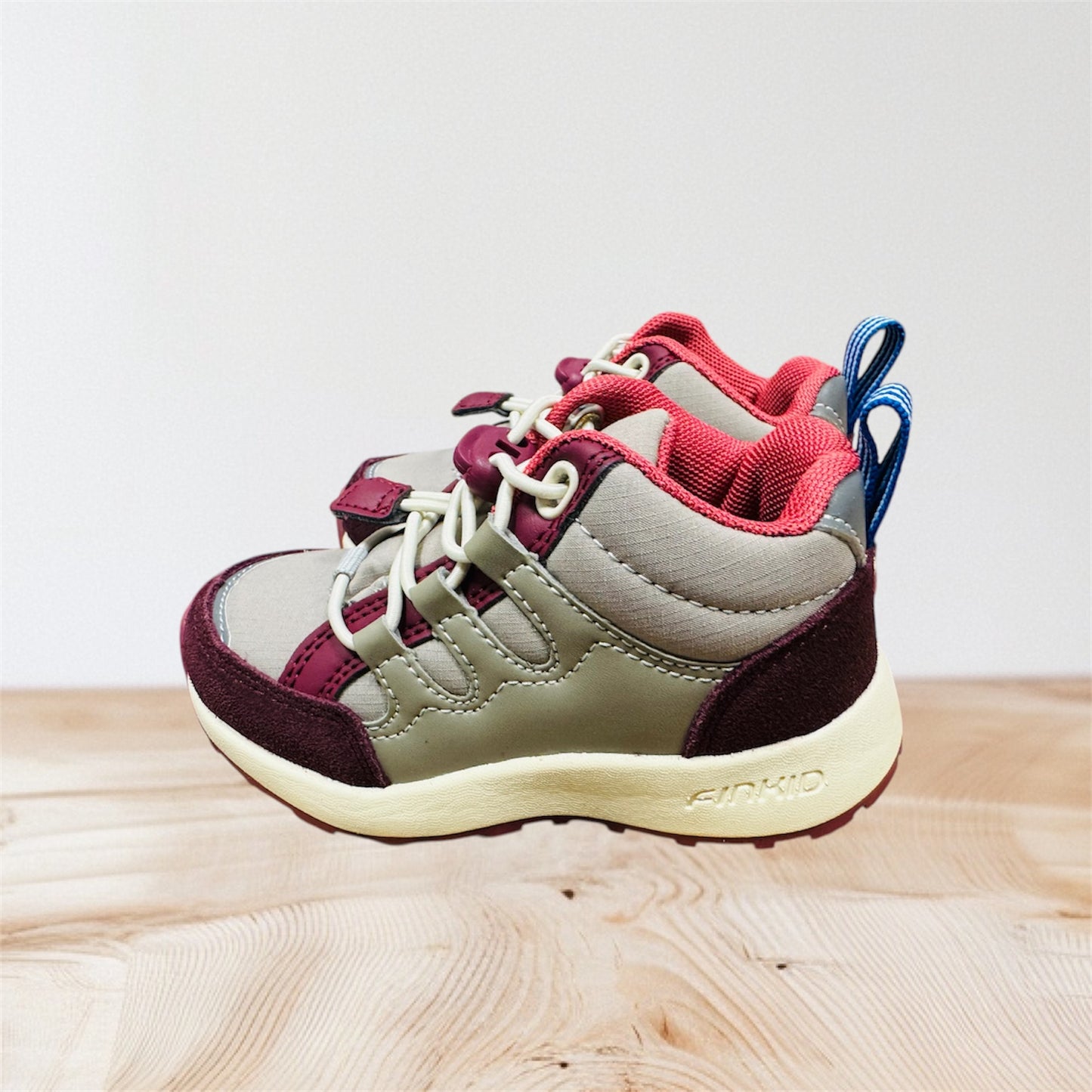 Finkid Outdoor Kids Sneakers SAMMAL beet red/eggplant Manufacturer number: 7332027 ( Last pieces )