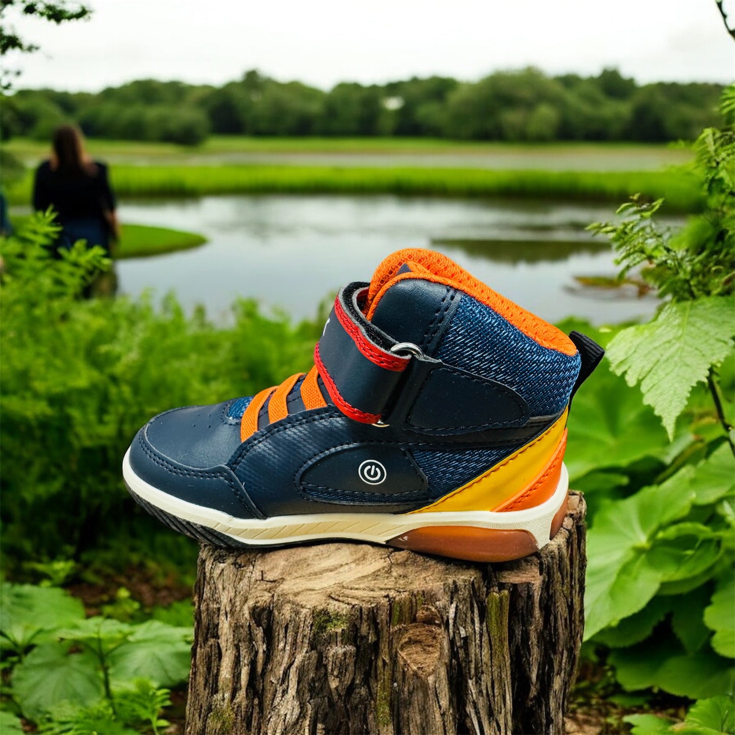 GEOX J INEK BOY B Kinder Sneaker In NAVY/ ORANGE Herstellernummer: J369CB OBU11 C0659 ( Letzte Stück )